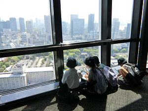 東京タワー見学３組①